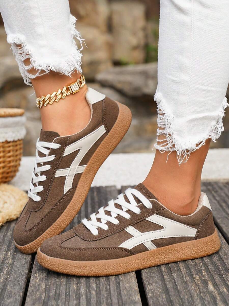 Retro-Sneaker mit Blockabsatz